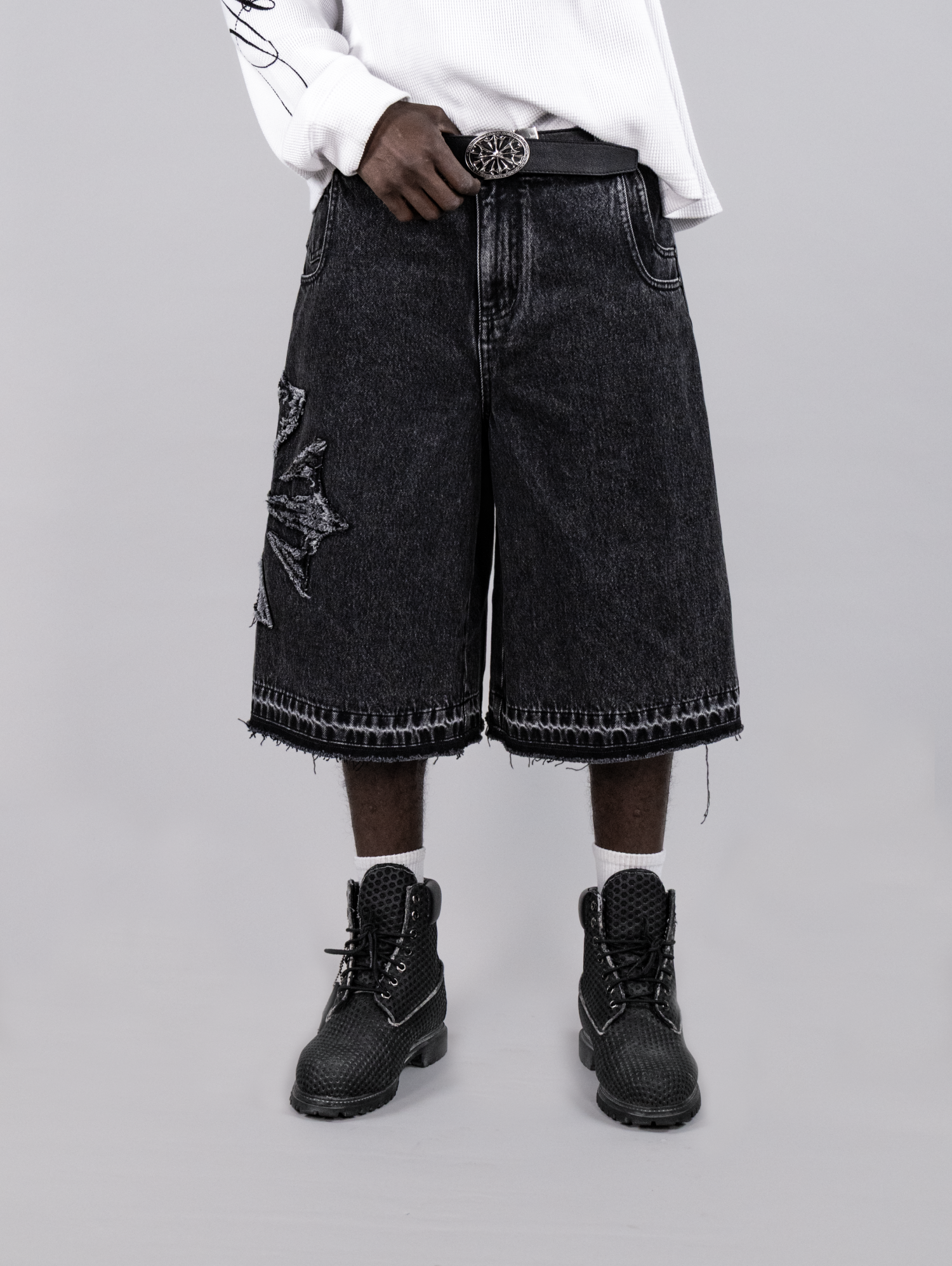 Relic Black Jorts